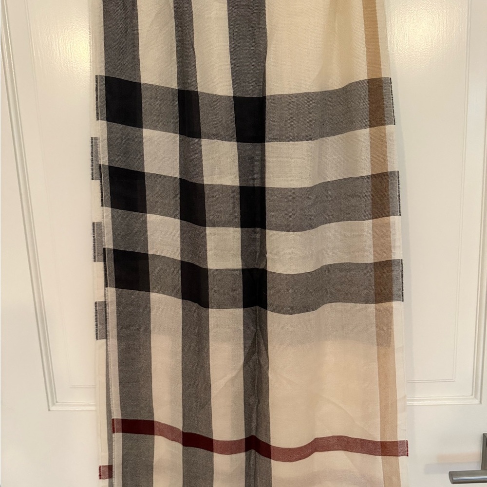 Burberry Lightweight Check Wool Silk Scarf - Picture 2 of 3